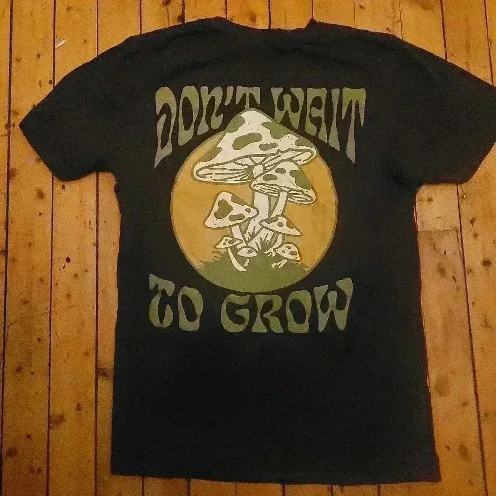 Shroom  tee